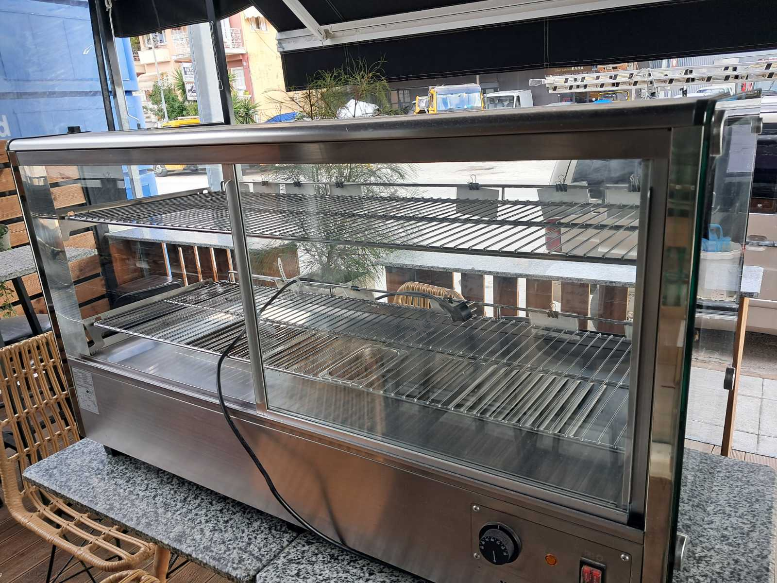 ΒΙΤΡΙΝΑ ΘΕΡΜΑΙΝΟΜΕΝΗ ΕΠΙΤΡΑΠΕΖΙΑ GN-1200HRT ΜΕΤΑΧΕΙΡΙΣΜΕΝΗ - Image 2